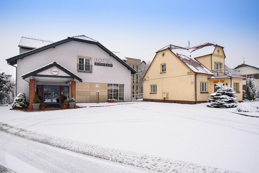 Hotel Nowy Dwor Trzebnica Εξωτερικό φωτογραφία